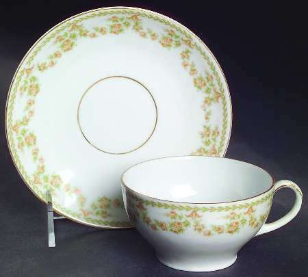 Newport Flat Cup & Saucer Set