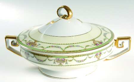 The Newton Round Covered Vegetable