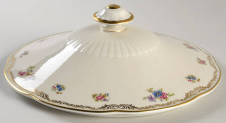 The Newton Lid for Round Vegetable