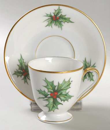 Noel Footed Demitasse Cup & Saucer Set