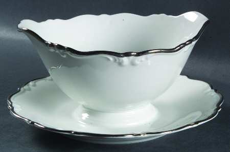 Normandy Gravy Boat with Attached Underplate
