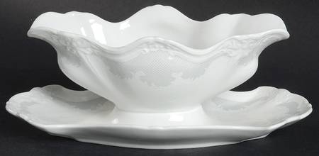 Orleans Gravy Boat with Attached Underplate
