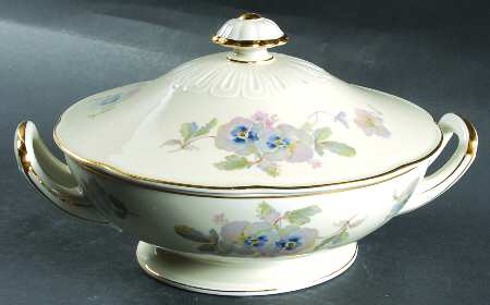 Pansy Cream Round Covered Vegetable
