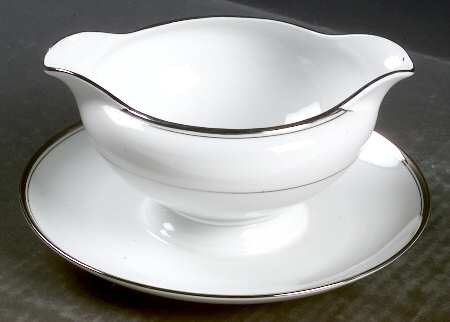Plymouth Gravy Boat with Attached Underplate