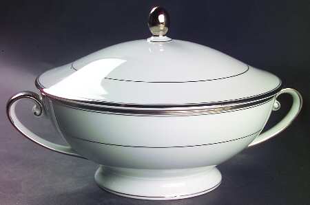 Plymouth Round Covered Vegetable