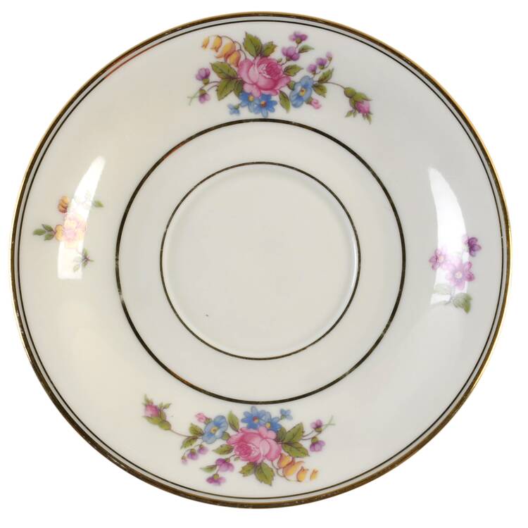 Queen's Rose Smooth #4416 Saucer for Footed Cup
