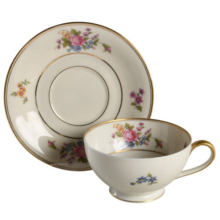 Queen's Rose Smooth #4416 Footed Cup & Saucer Set