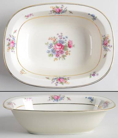 Queen's Rose Smooth #4416 8" Oval Vegetable Bowl