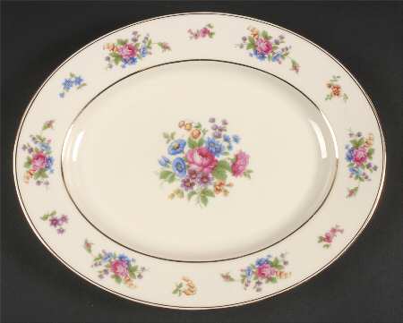 Queen's Rose Smooth #4416 11" Oval Serving Platter