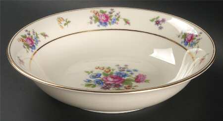 Queen's Rose Smooth #4416 9" Round Vegetable Bowl