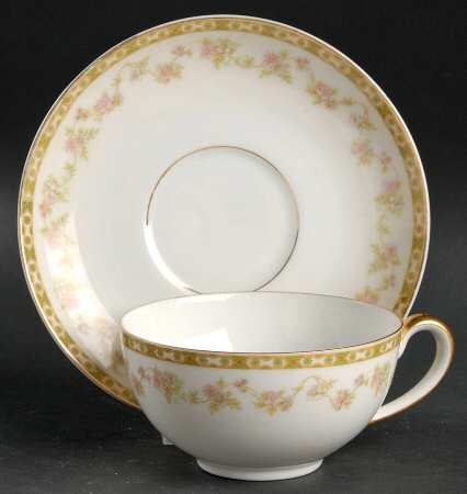 Richmond Flat Cup & Saucer Set