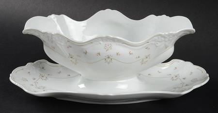Royal Rouge Gravy Boat with Attached Underplate