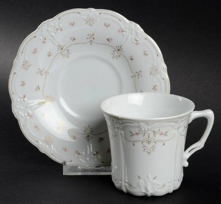 Royal Rouge Flat Cup & Saucer Set