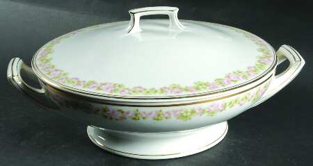 Rosedale Round Covered Vegetable