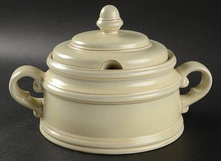 Sandstone 1 Qt Round Covered Casserole