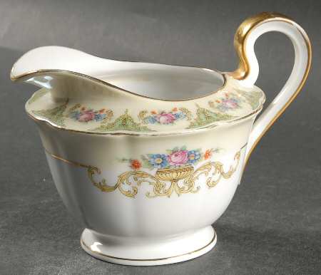 The Shannon (Cream Border) Creamer