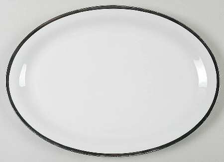 The Silverton 15" Oval Serving Platter