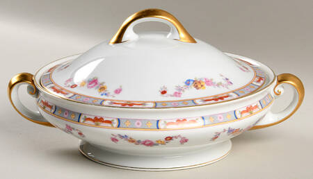 The Stafford Round Covered Vegetable