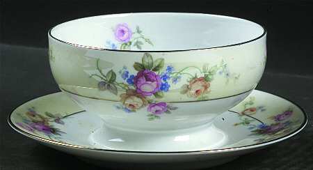 The Tilbury Sauce Boat with Attached Underplate