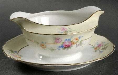 The Tilbury Gravy Boat with Attached Underplate