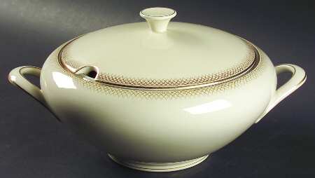 2925 (Coupe) Tureen &  Lid