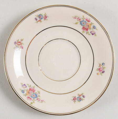 TIR17 (Verge) Saucer by Tirschenreuth