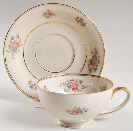 TIR17 (Verge) Footed Cup & Saucer Set