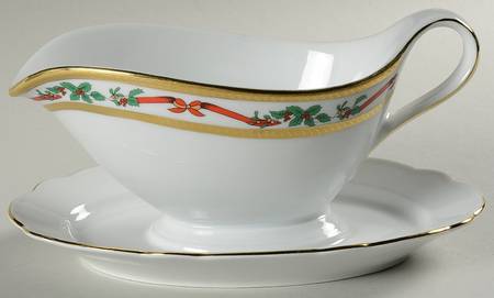 TIR8 Gravy Boat with Attached Underplate