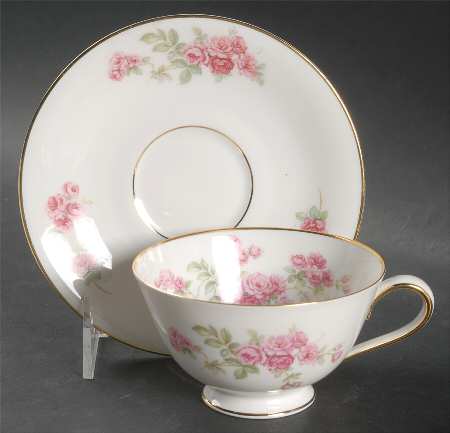 Trellis Footed Cup & Saucer Set