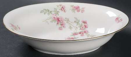 Trellis 9" Oval Vegetable Bowl