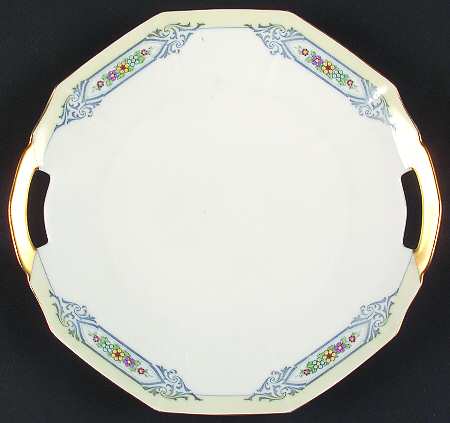 Tremont Handled Cake Plate