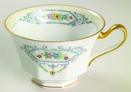Tremont Footed Cup