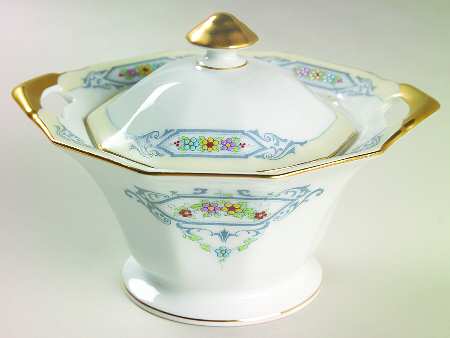 Tremont Sugar Bowl & Lid