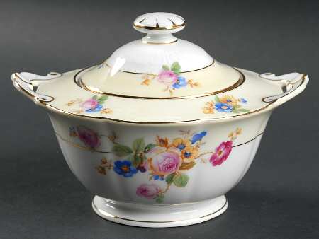 The Wilton Sugar Bowl & Lid
