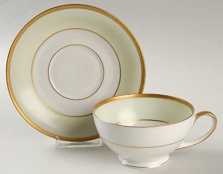 Wilton Footed Cup & Saucer Set