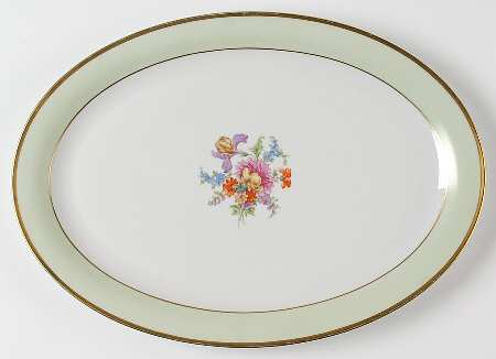 Wilton 15" Oval Serving Platter