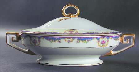 Windsor Oval Covered Vegetable