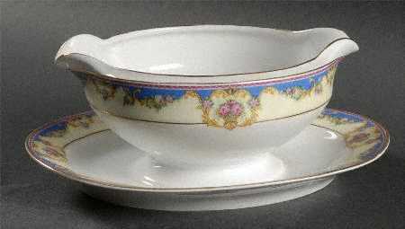 Windsor Gravy Boat with Attached Underplate