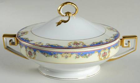 Windsor Round Covered Vegetable