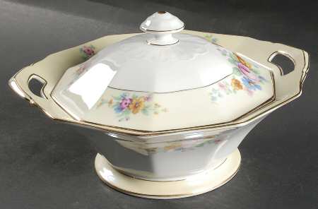 Wrexham Round Covered Vegetable