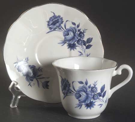 TKE10 Flat Cup & Saucer Set