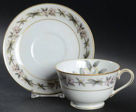 Azalea Footed Cup & Saucer Set