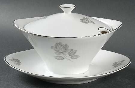 Ebony Rose Gravy Boat w/Attached Underplate & Lid