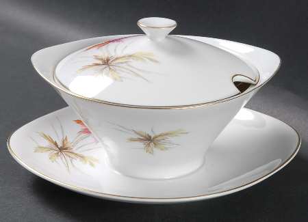 Tropic Isle Gravy Boat w/Attached Underplate & Lid