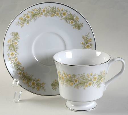 Footed Cup & Saucer Set