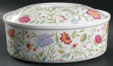 Avignon 2 Quart Oval Covered Casserole