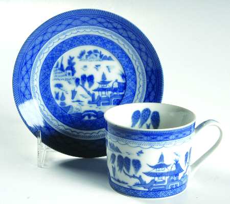 Ching Flat Cup & Saucer Set