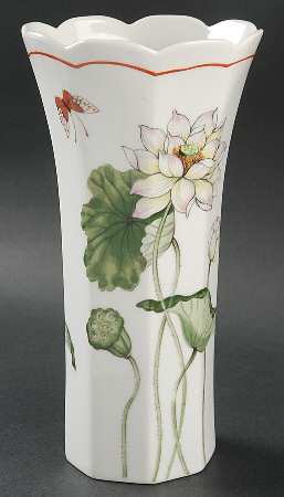 Lotus 8" Scalloped Vase