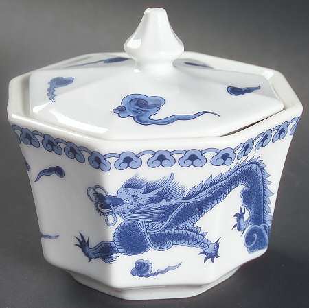 Ming Sugar Bowl & Lid