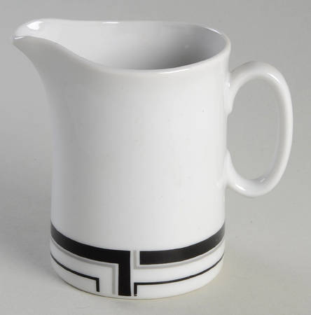 Noir Creamer